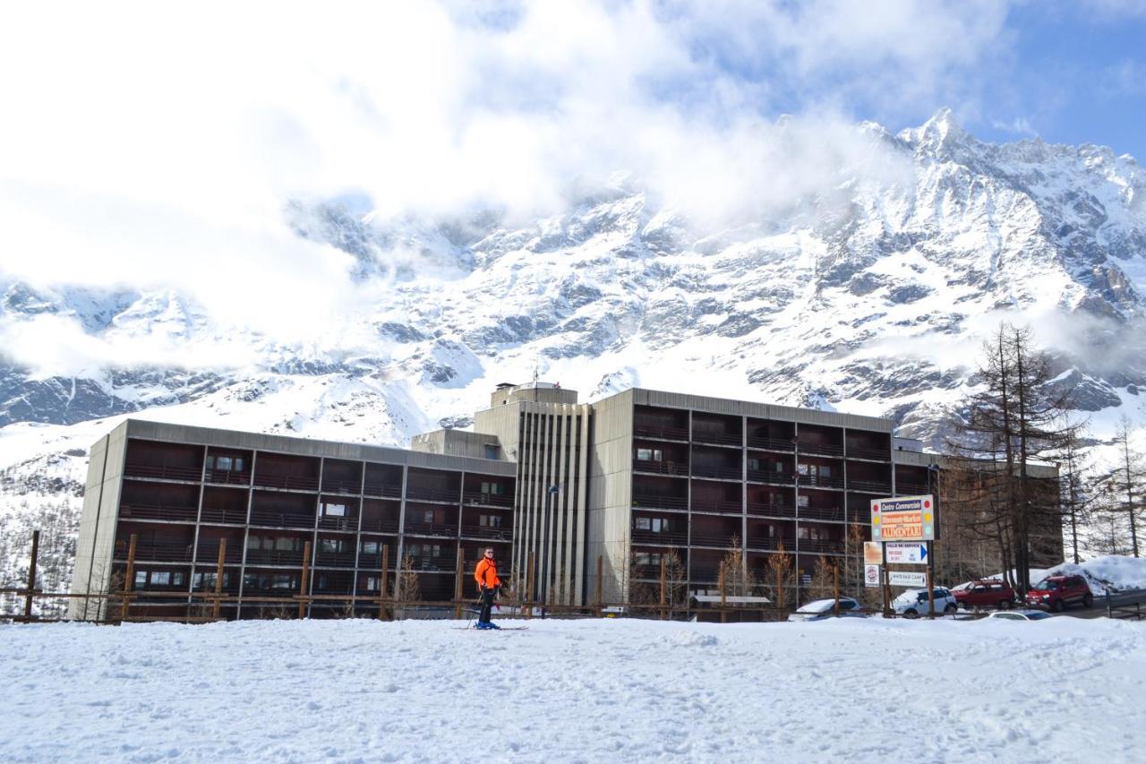 Апартаменты Bilocale Cervinia Cielo Alto Sulle Piste Брей-Червиния Экстерьер фото