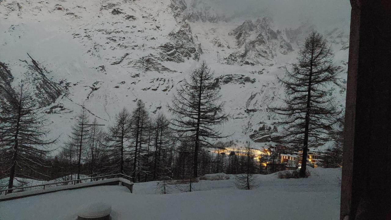 Апартаменты Bilocale Cervinia Cielo Alto Sulle Piste Брей-Червиния Экстерьер фото